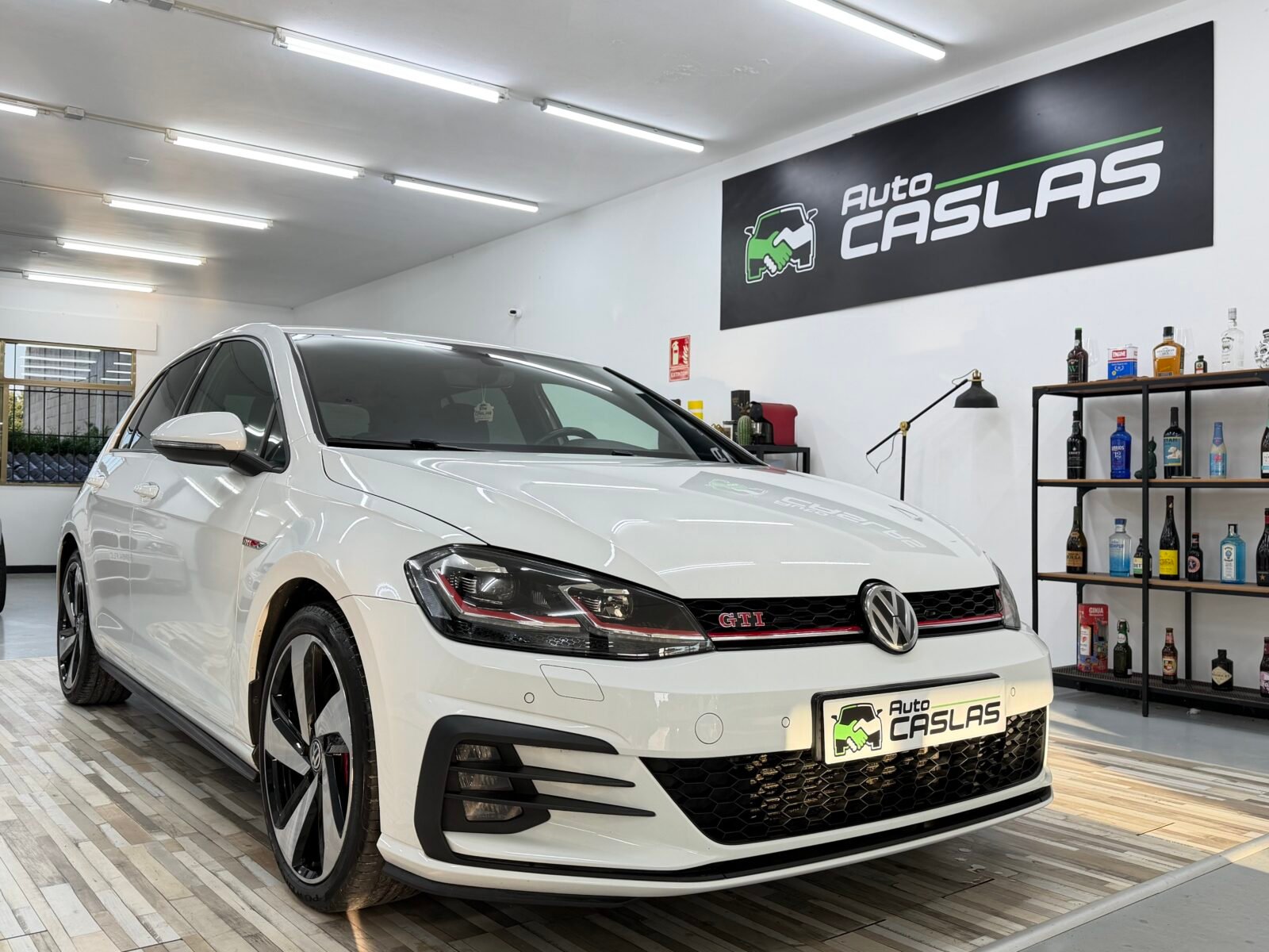 VOLKSWAGEN Golf GTI 7.5 PERFORMANCE 