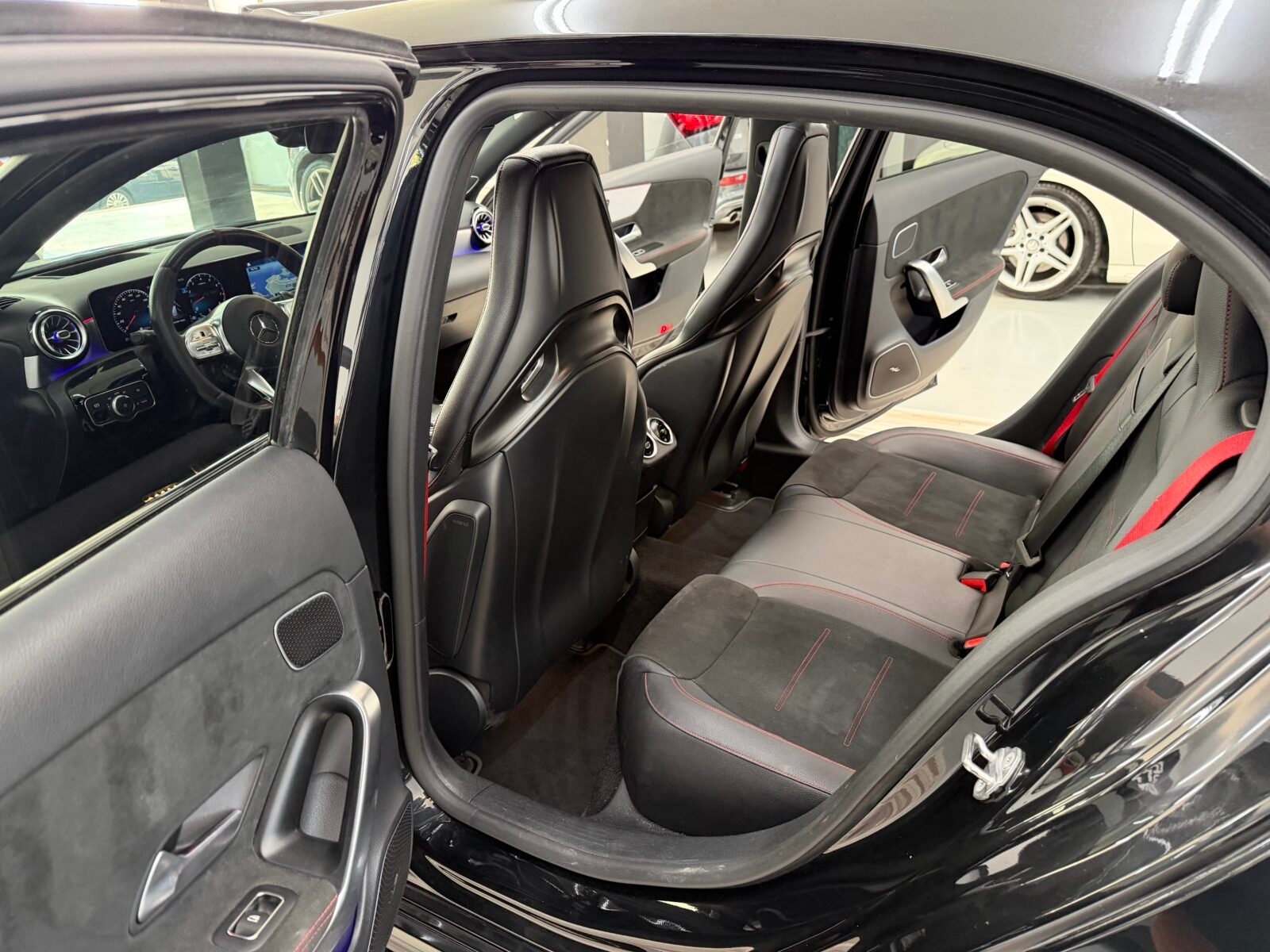 MERCEDES-BENZ Clase A A35 AMG 4MATIC