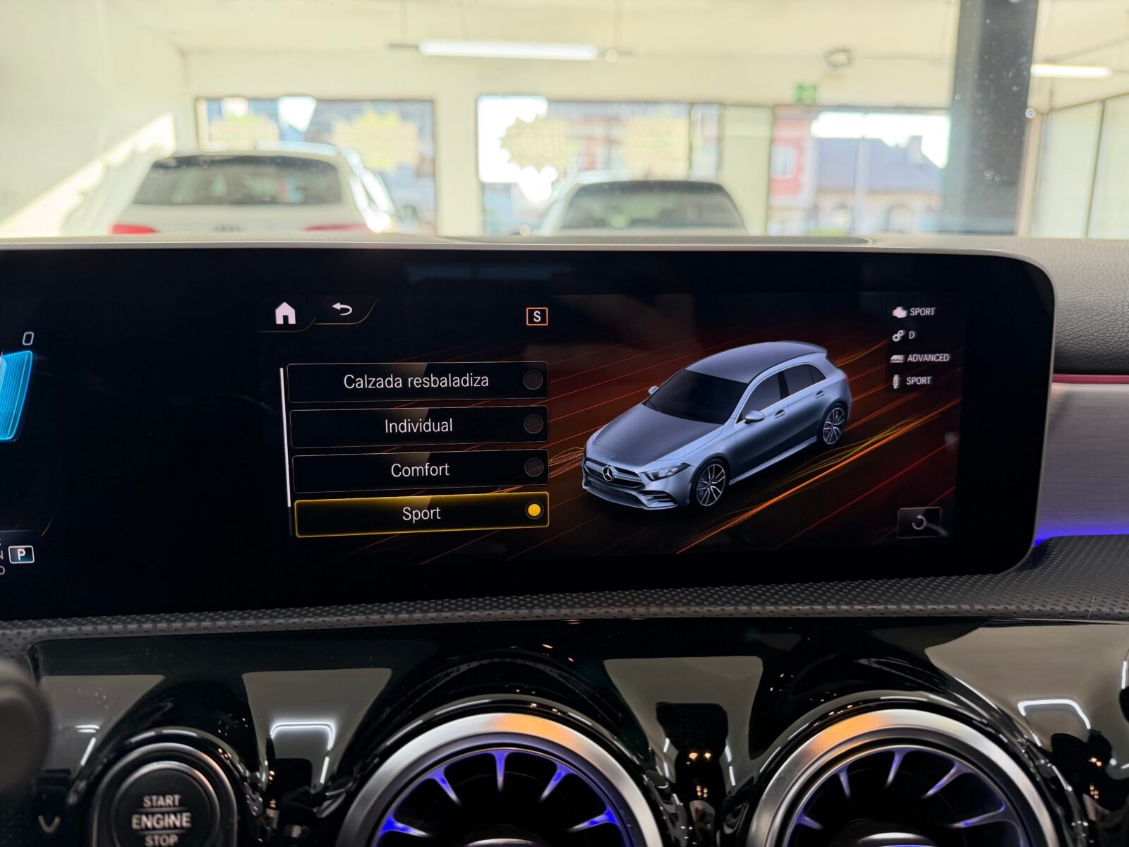 MERCEDES-BENZ Clase A A35 AMG 4MATIC