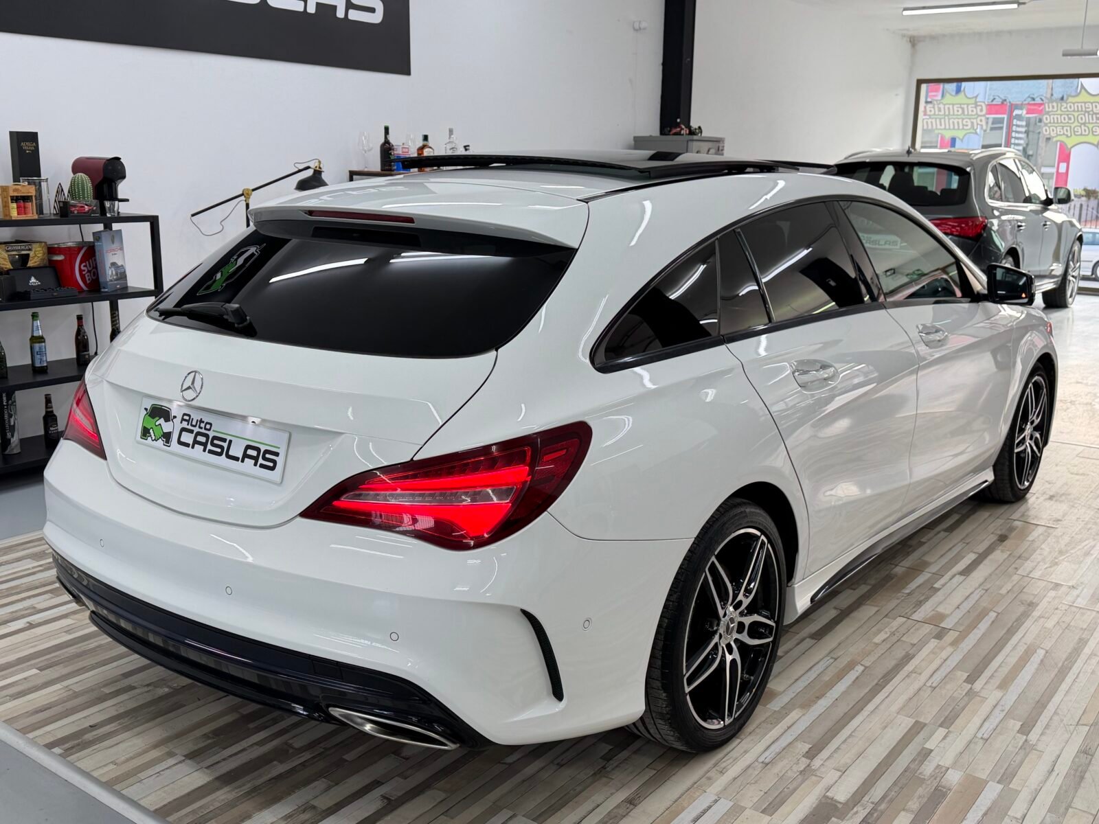 MERCEDES-BENZ CLA Shooting Break