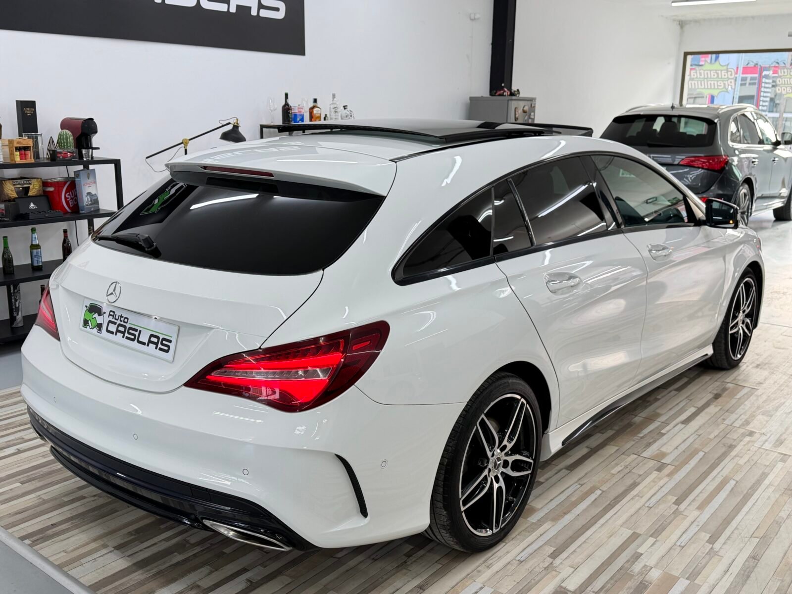 MERCEDES-BENZ CLA Shooting Break