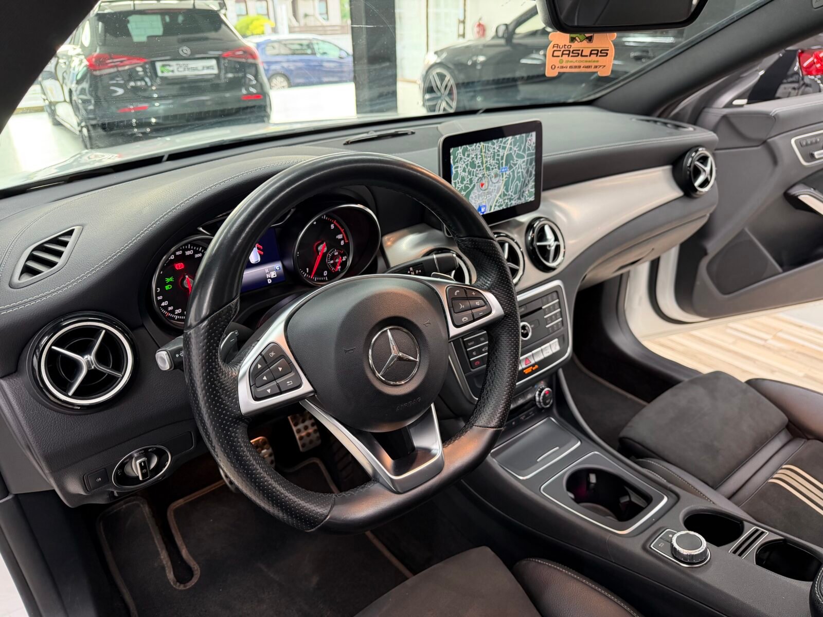 MERCEDES-BENZ CLA Shooting Break
