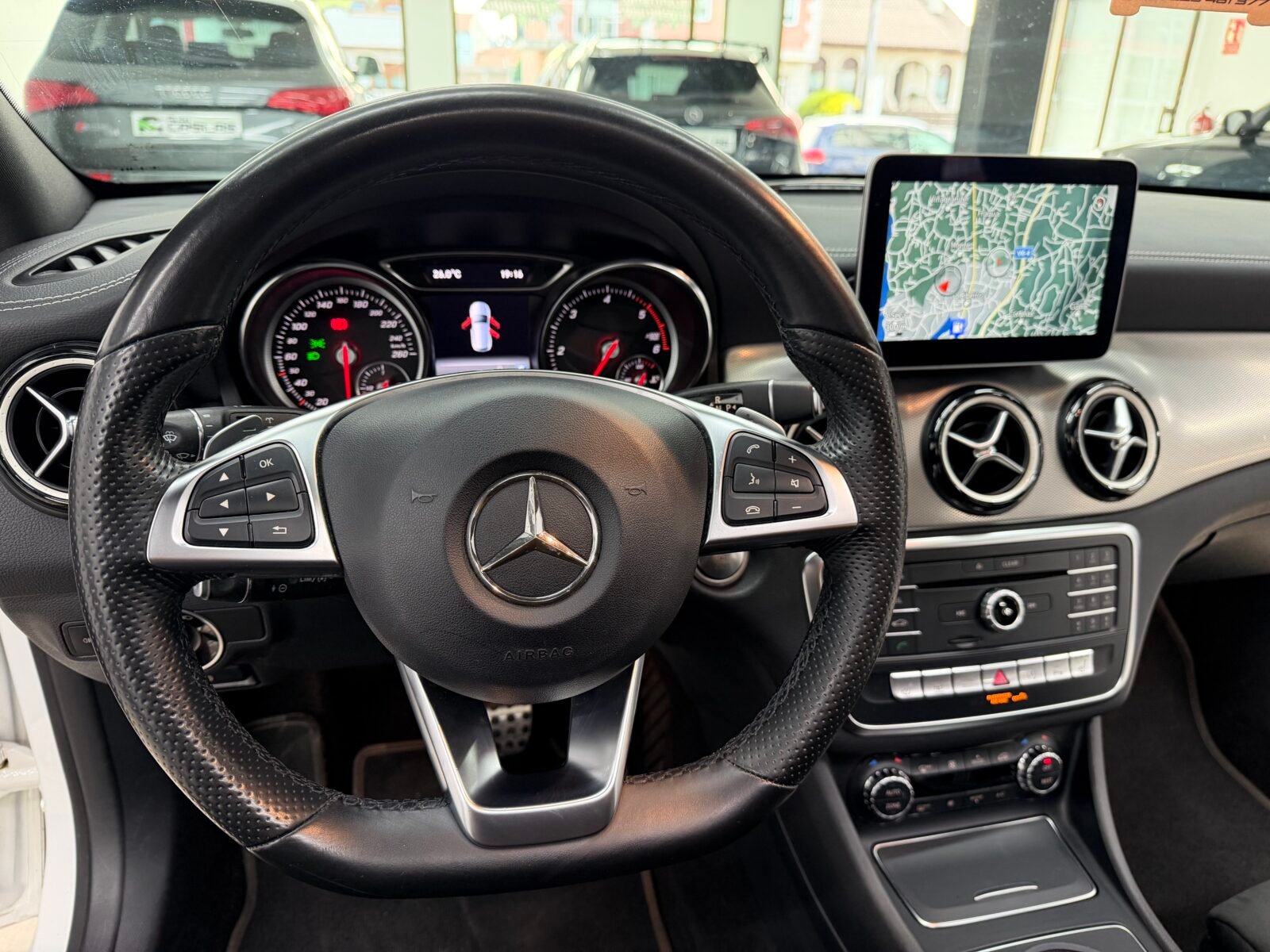 MERCEDES-BENZ CLA Shooting Break