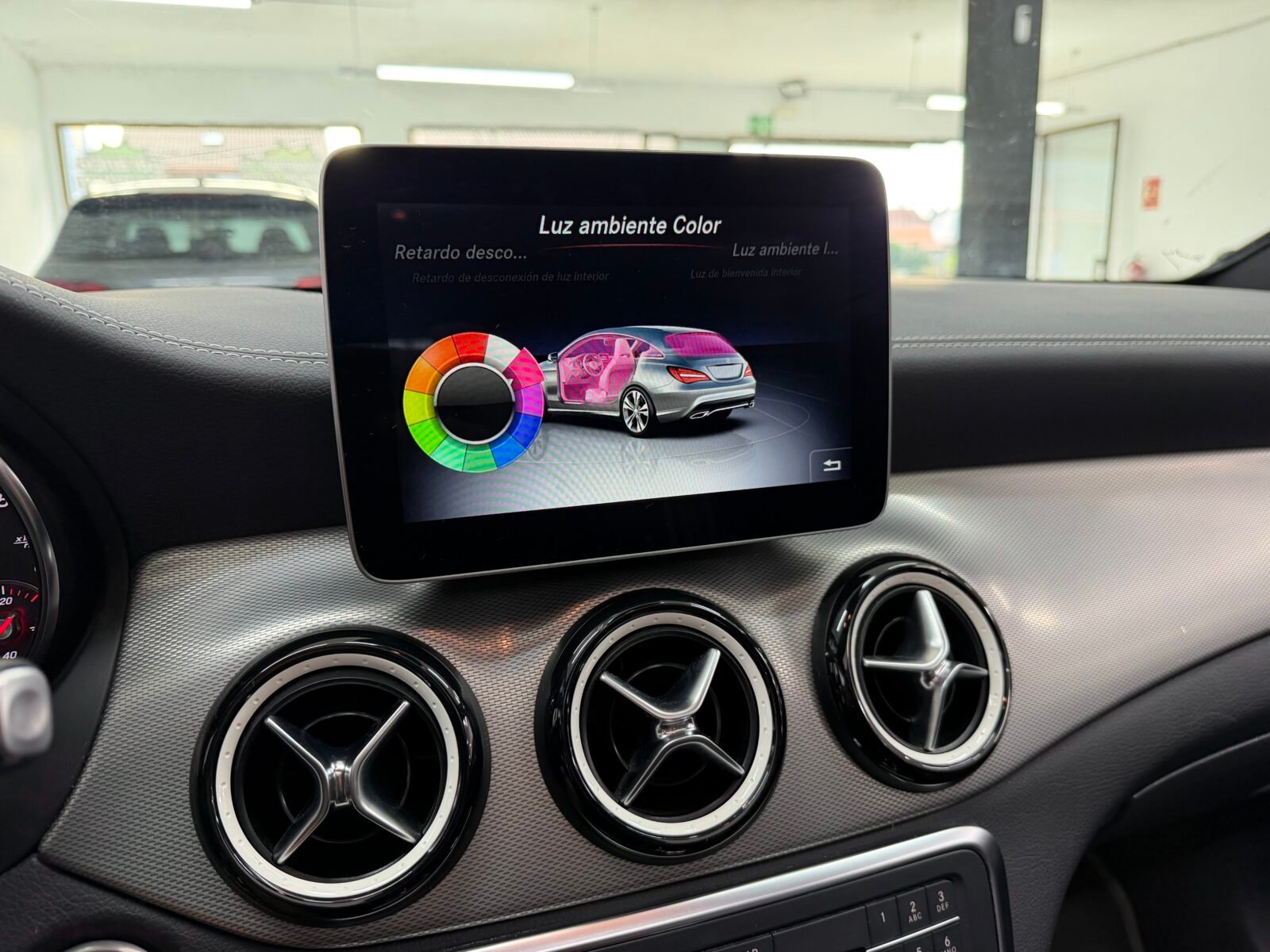 MERCEDES-BENZ CLA Shooting Break