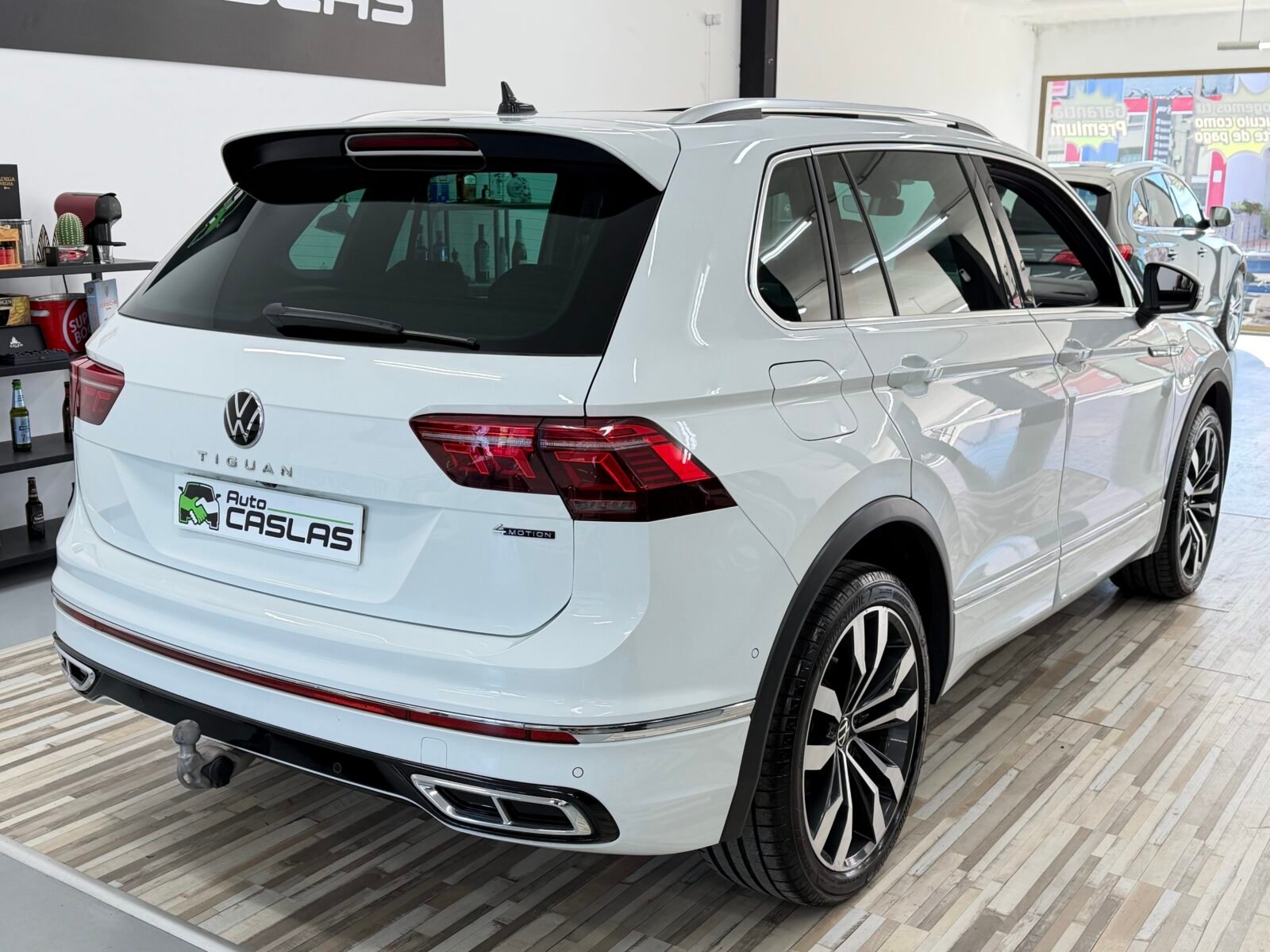 VOLKSWAGEN Tiguan R Line 