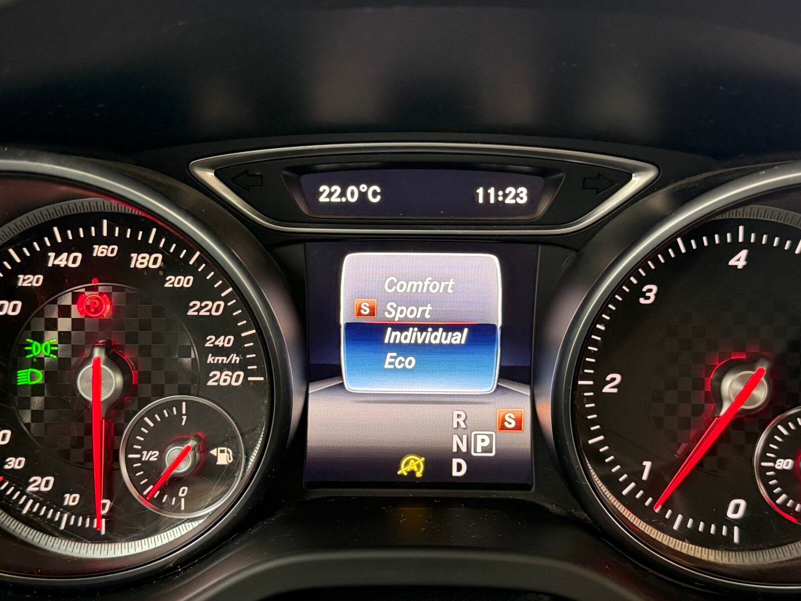 MERCEDES-BENZ Clase A A220 AMG