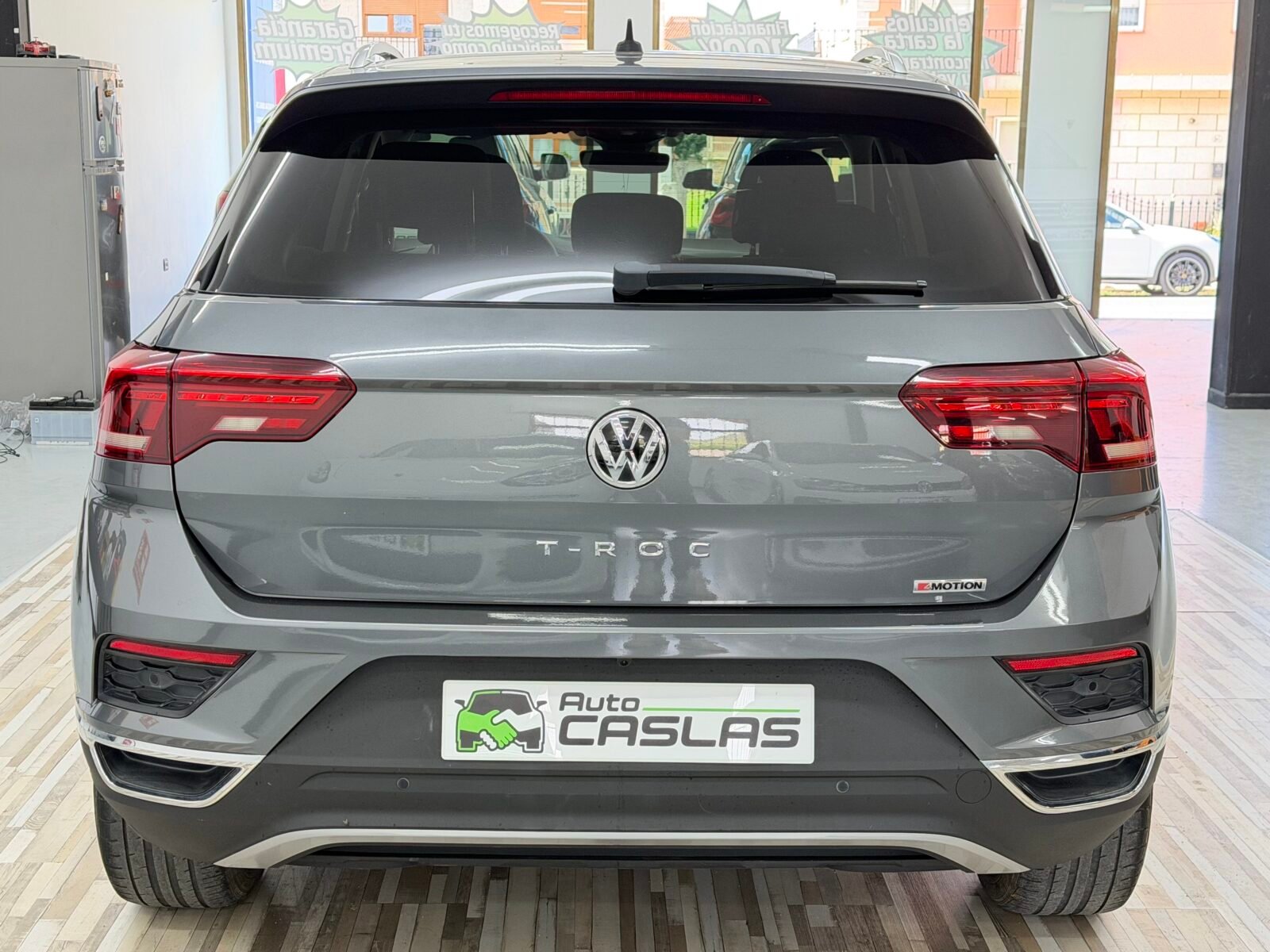 VOLKSWAGEN T-ROC Sport