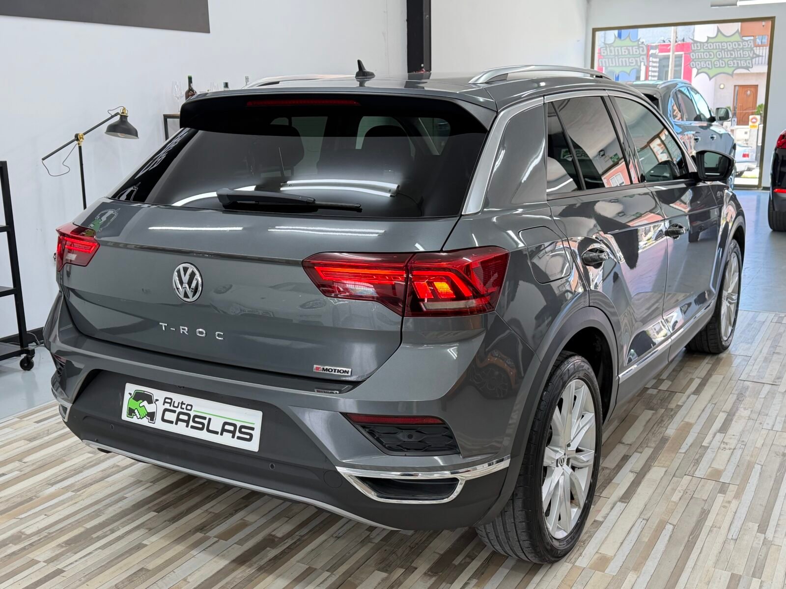 VOLKSWAGEN T-ROC Sport