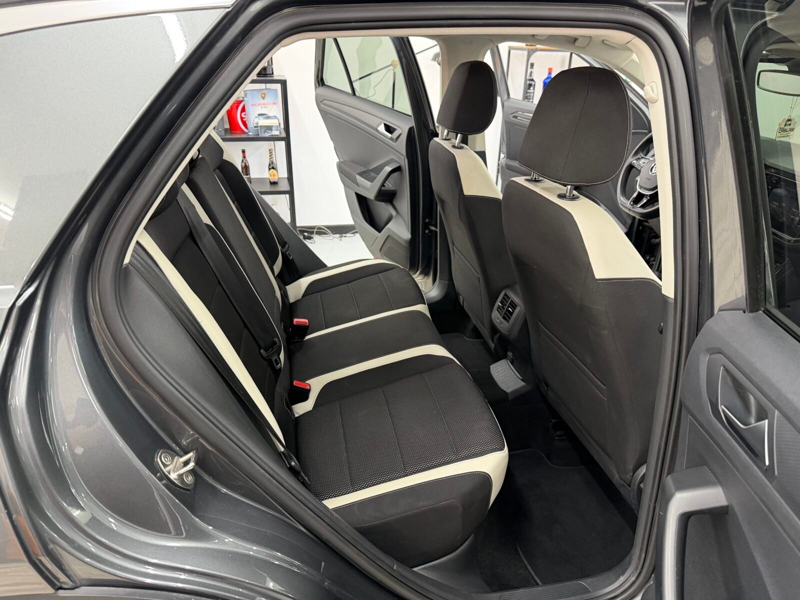 VOLKSWAGEN T-ROC Sport