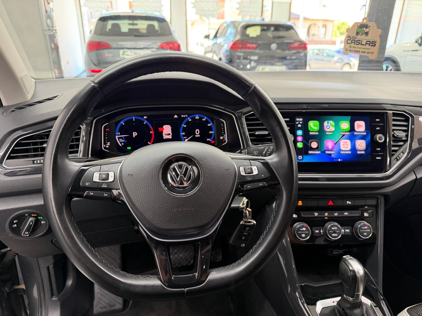 VOLKSWAGEN T-ROC Sport