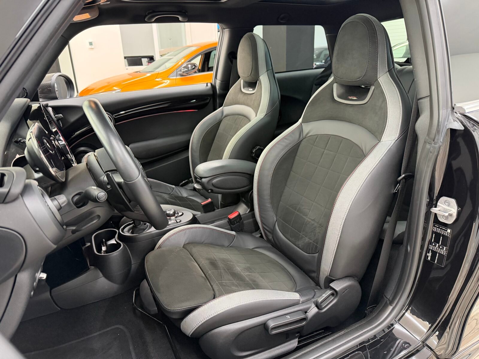 MINI Cooper Jhon Cooper Works